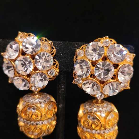 Art Deco Dangle Earrings - Picture 5 of 7